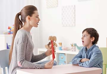 علت و درمان مشکلات تلفظی در کودکان (0 تا 100)