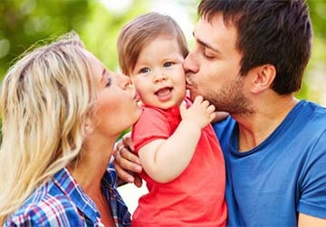 بوسیدن کودکان و عوارض آن چیست؟