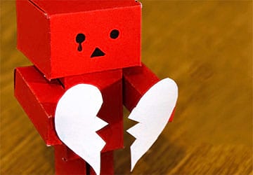 عوارض شکست عشقی در دختران و پسران چگونه است؟