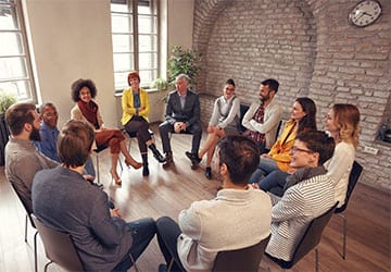 گروه درمانی چیست و چه مشکلاتی را درمان میکند؟