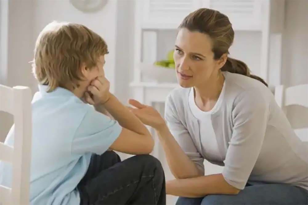 تعامل و ارتباط کودک با غریبه ها