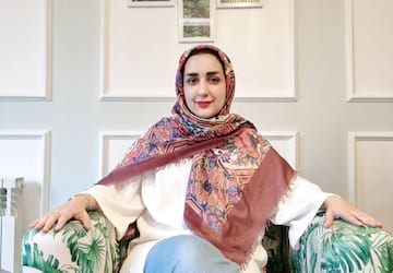 زهرا شاهین