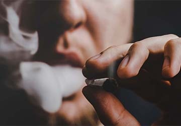 oldimages/postsimages/post0385/Taking-marijuana-thumb.jpg