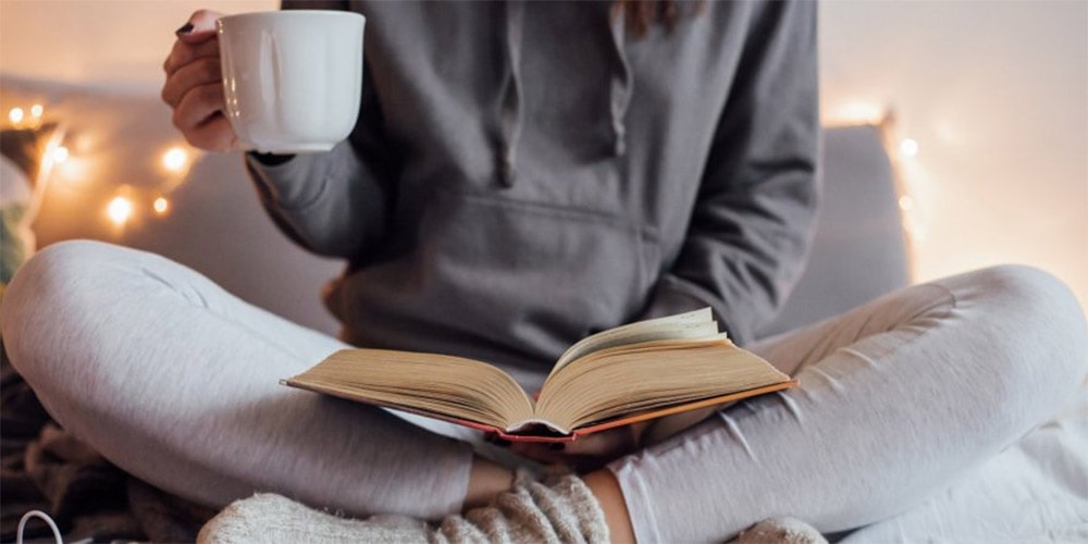 کتاب بخوانید