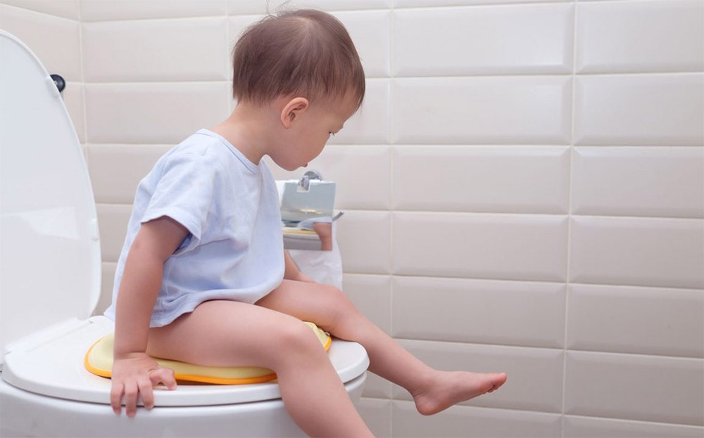 آموزش توالت رفتن به کودک